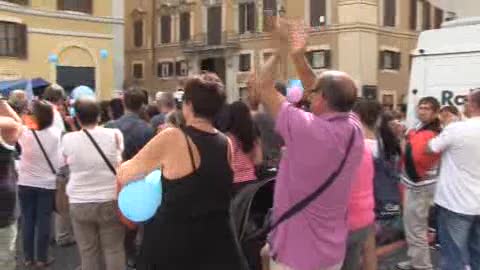 MANIFESTAZIONI PRO STAMINALI DAVANTI A MONTECITORIO