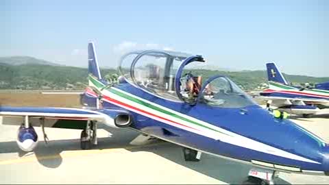 ECCO LE FRECCE TRICOLORI PRONTE PER LO SPETTACOLO