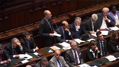 FIDUCIA AL GOVERNO, LETTA: 