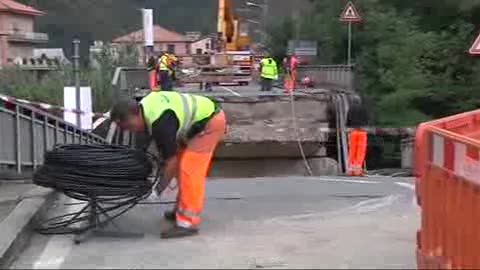 CROLLO PONTE CARASCO, LA SITUAZIONE IL GIORNO DOPO