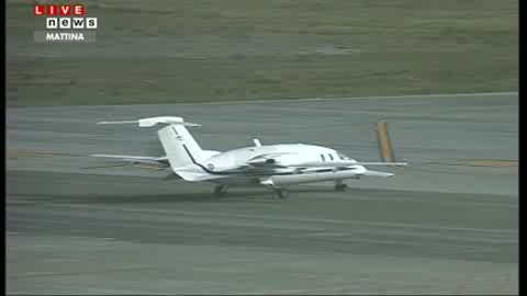 VENTO FORTE IN LIGURIA, DISAGI ALL'AEROPORTO DI GENOVA