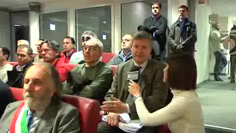 TAGLIO DEI TRENI, I PENDOLARI IN CONSIGLIO REGIONALE