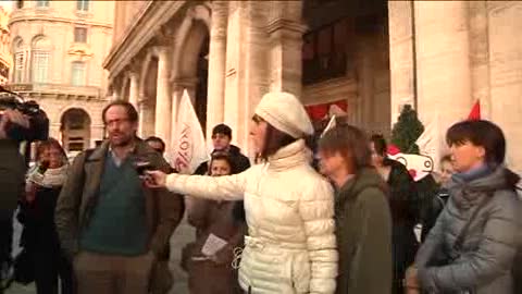 TEATRO ARCHIVOLTO, IN PIAZZA PER CHIEDERE AIUTO