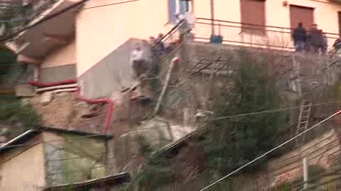 A SAN CIPRIANO 40 PERSONE TORNANO A CASA DOPO LA FRANA