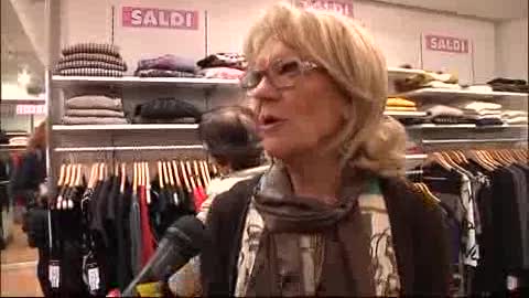 I SALDI SI SVEGLIANO CON L'ARRIVO DELLA BEFANA: BOOM DI ACQUISTI