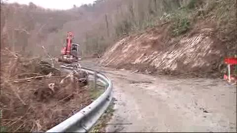 A ROCCHETTA VARA SI LAVORA PER L'EMERGENZA FRANE