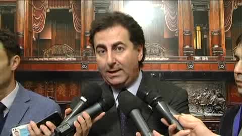 SPESE PAZZE, MESSINA (IDV): 