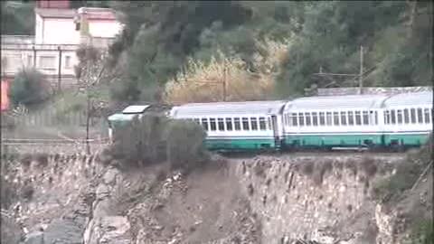 TRENO DERAGLIATO, AD ANDORA SI USANO ANCHE I DRONI 