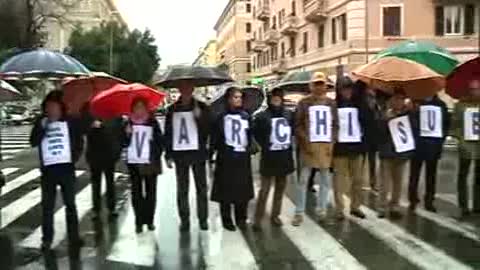 CANTIERE ETERNO IN VIA MONTEZOVETTO, PROTESTA DEI CITTADINI