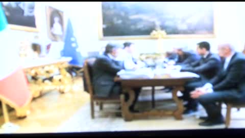 GRILLO A RENZI: SCUSA SE TI HO OFFESO MA SIAMO OPPOSTI