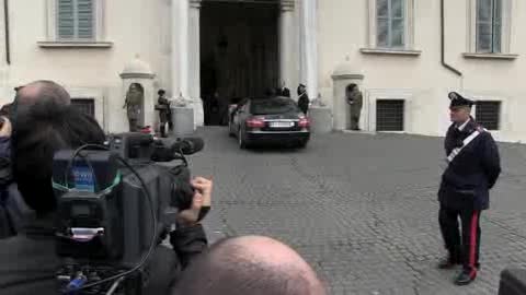 GIURAMENTO AL QUIRINALE, L'ARRIVO DI RENZI