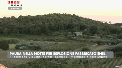 FABBRICATO ENEL CROLLA IN STRADA, PAURA A FINALE 