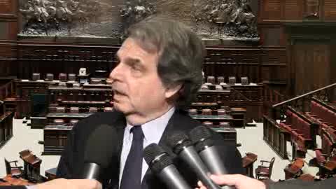 BRUNETTA: 