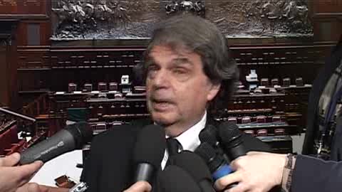 BRUNETTA: 