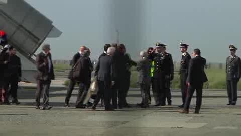 L'ARRIVO DI RENZI ALL'AEROPORTO DI GENOVA