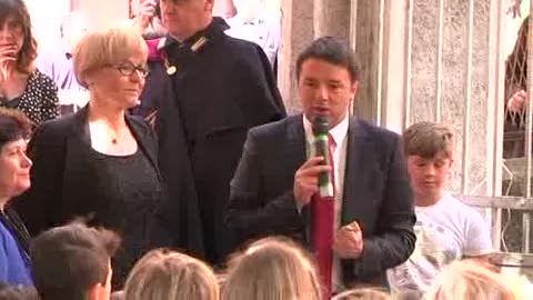 RENZI A SAN TEODORO ALLA SCUOLA 