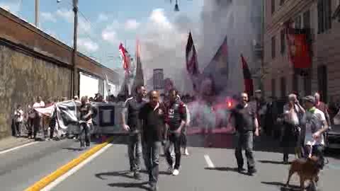 LE IMMAGINI DEL CORTEO DEL GENOA CON MARCO ROSSI IN TESTA 