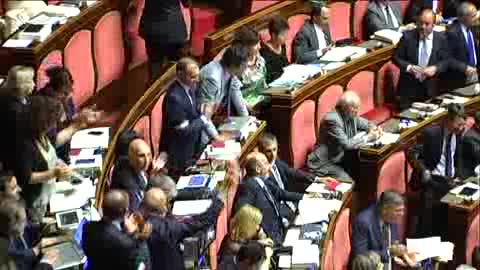 SENATO, PROTESTE IN AULA DEL M5S CONTRO GRASSO