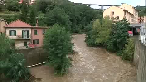 BOMBA D'ACQUA, DISAGI ANCHE SULLE ALTURE DI VOLTRI 