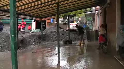 Alluvione, il centro di Montoggio invaso dal fango