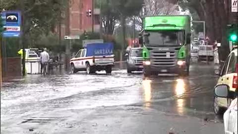 Allerta meteo, allagamenti a Marinella di Sarzana