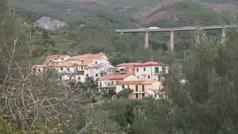 Viaggio in Liguria, l'acqua oro di Mezzema 