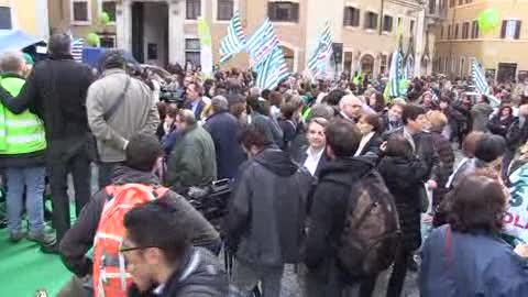 Le immagini della manifestazione della Cisl