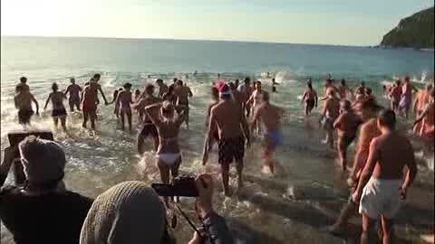 Un cimento invernale da record sulla spiaggia di Riva Trigoso