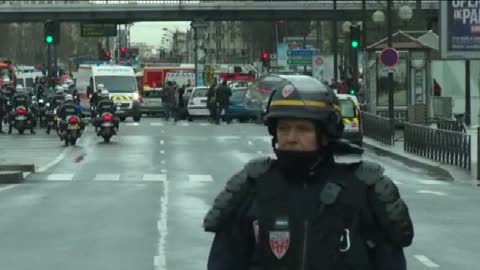Presi cinque ostaggi in un negozio kosher di Parigi (immagini)