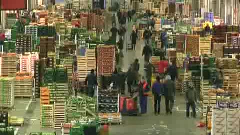 Viaggio in Liguria, il mercato della frutta di Bolzaneto