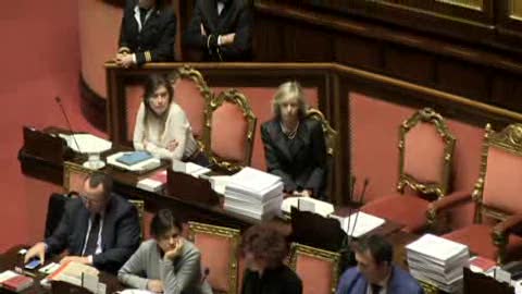 Italicum, bagarre in aula al Senato su testo coordinamento legge elettorale