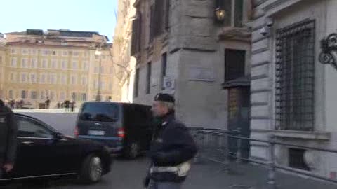 Quirinale, Silvio Berlusconi arriva a Palazzo Chigi (immagini)