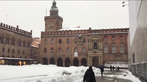 Bologna ricoperta di neve: ecco le immagini 