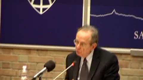Padoan firma l'accordo tra Italia e Svizzera in materia fiscale