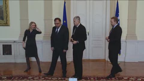 Mogherini in visita in Bosnia: le immagini 