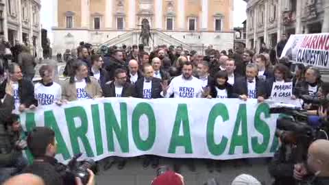 Contestazione a Salvini in Campidoglio: 