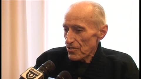 Papa Francesco telefona a monsignor Pasini