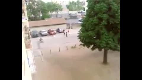 Tunisi, spari contro turisti in un museo (immagini)