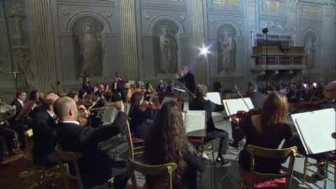 Mattarella al concerto per l'Aquila alla Cappella Paolina al Quirinale