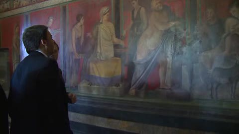 Renzi in visita a Pompei: le immagini 