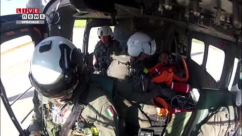 Così la Guardia Costiera si addestra ai soccorsi in mare 1/2