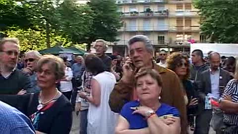 Il primo comizio di Ghinelli, neo sindaco di Arezzo
