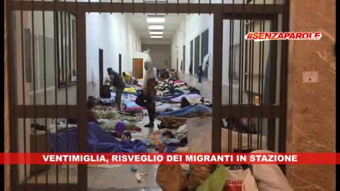 #SENZAPAROLE - Profughi al confine, il risveglio in stazione