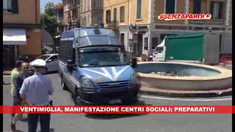 #SENZAPAROLE - Profughi al confine, la manifestazione dei centri sociali