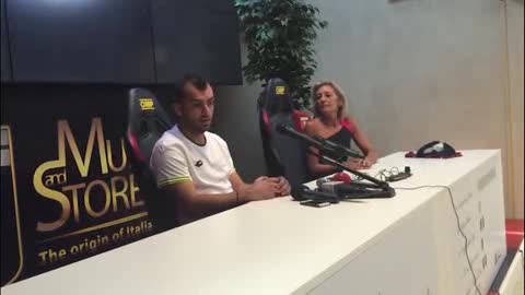 Pandev si presenta: 