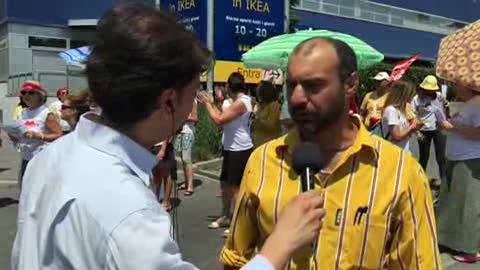 Tagli al contratto, la protesta dei lavoratori Ikea coinvolge anche a Genova