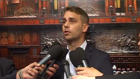 Ferraresi (M5S): 