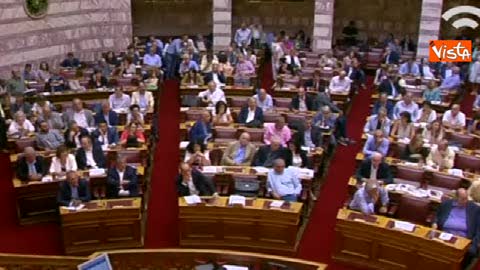 Grecia, il Parlamento dice si a Tsipras sul nuovo piano aiuti