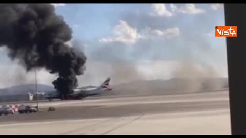 Las Vegas, aereo prende fuoco all'aeroporto