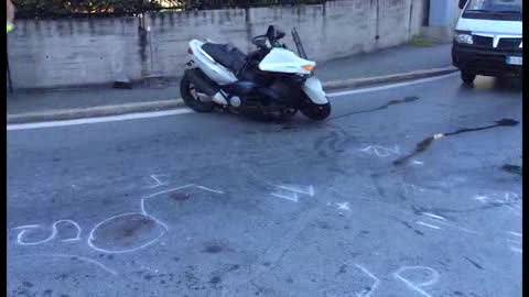 Scontro fatale auto-moto in via Cantore, muore 35enne